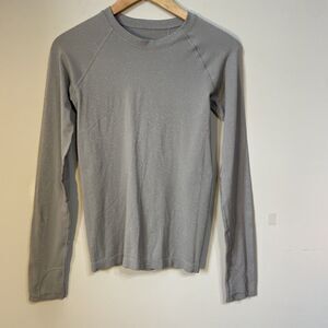 Athleta woman's work out gold yoga shimmer ribbed long sleeve top Size SMALL